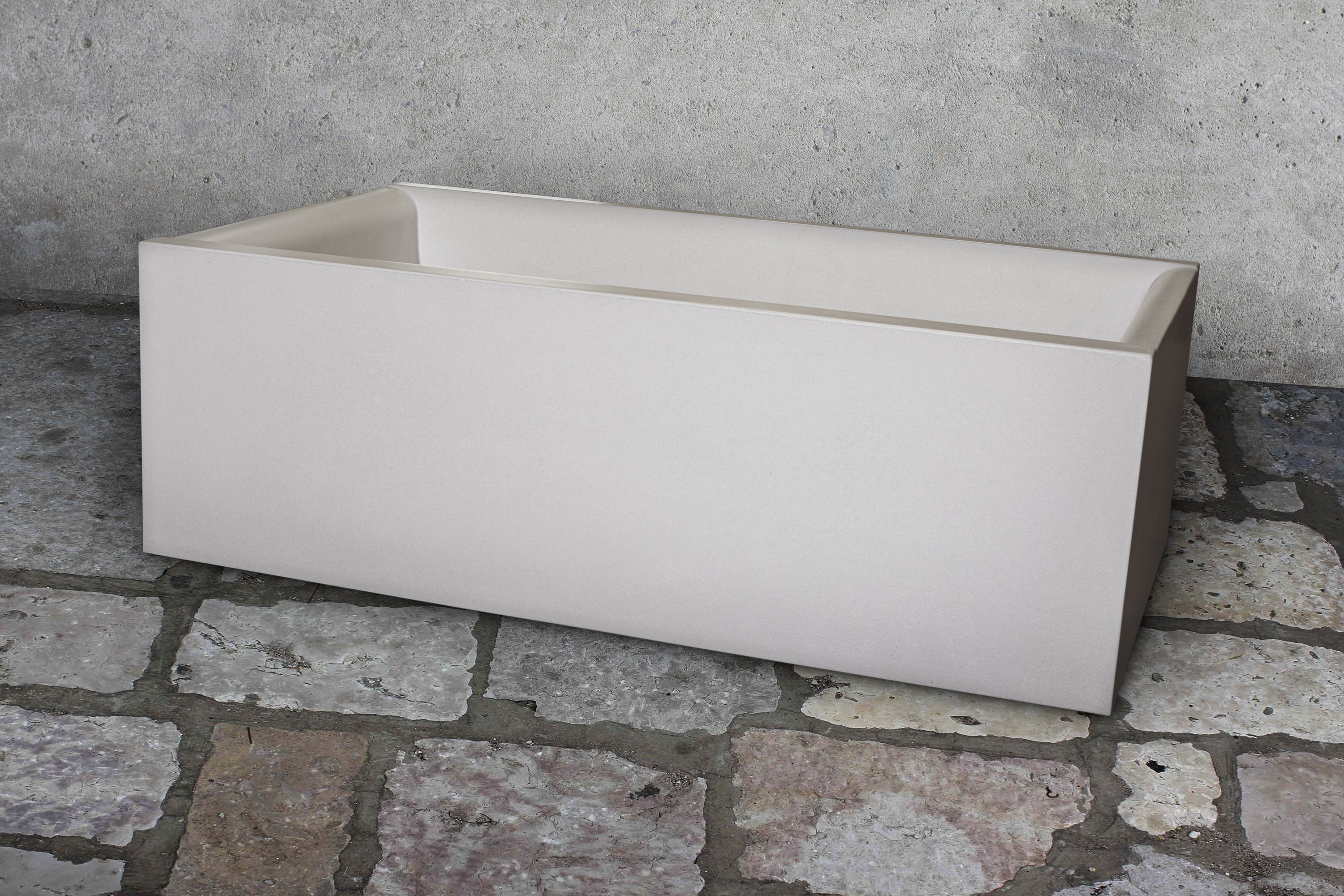 DoubleWave Urban Concrete Soaking Tub