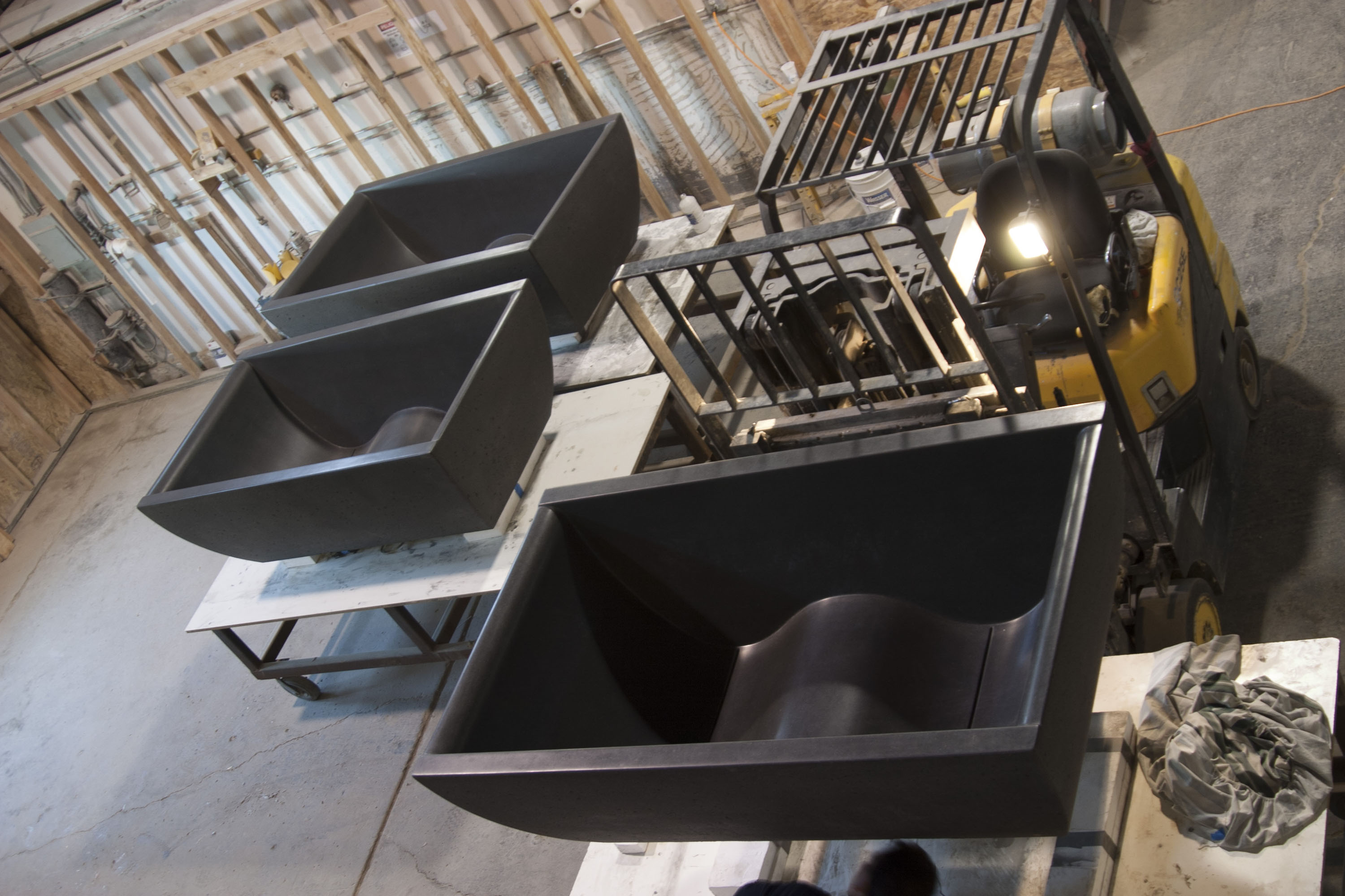 DoubleWave Concrete Soaking Tubs, C601 Midnight