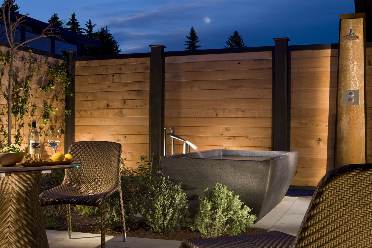 DoubleWave Concrete Soaking Tub
