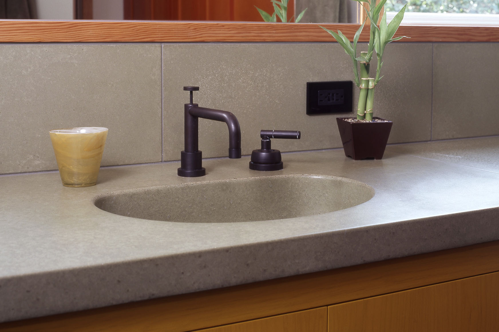 Round Integrated Countertop Sink, N603 Ash