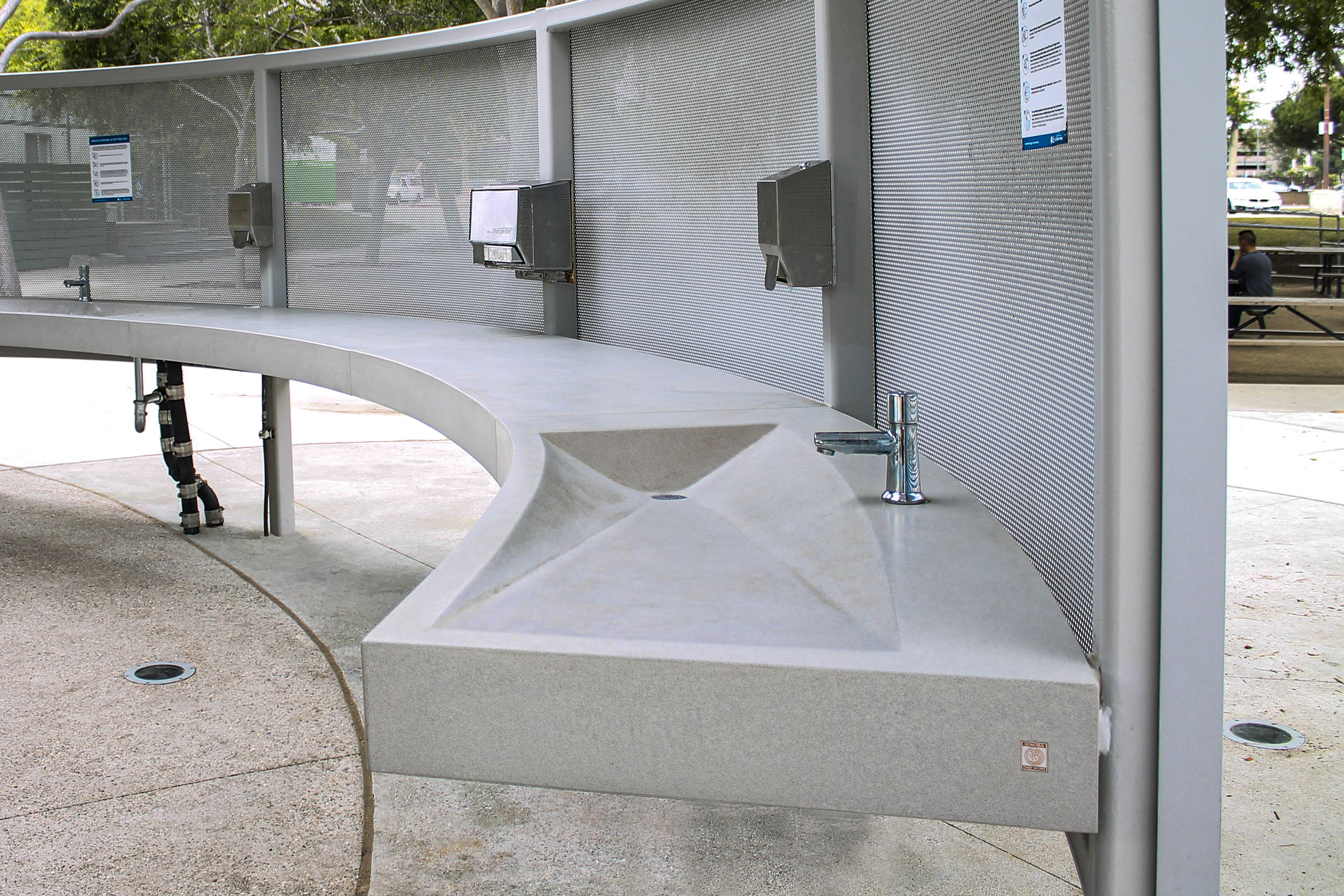Outdoor RampSink in Custom Countertop, C634 Alloy
