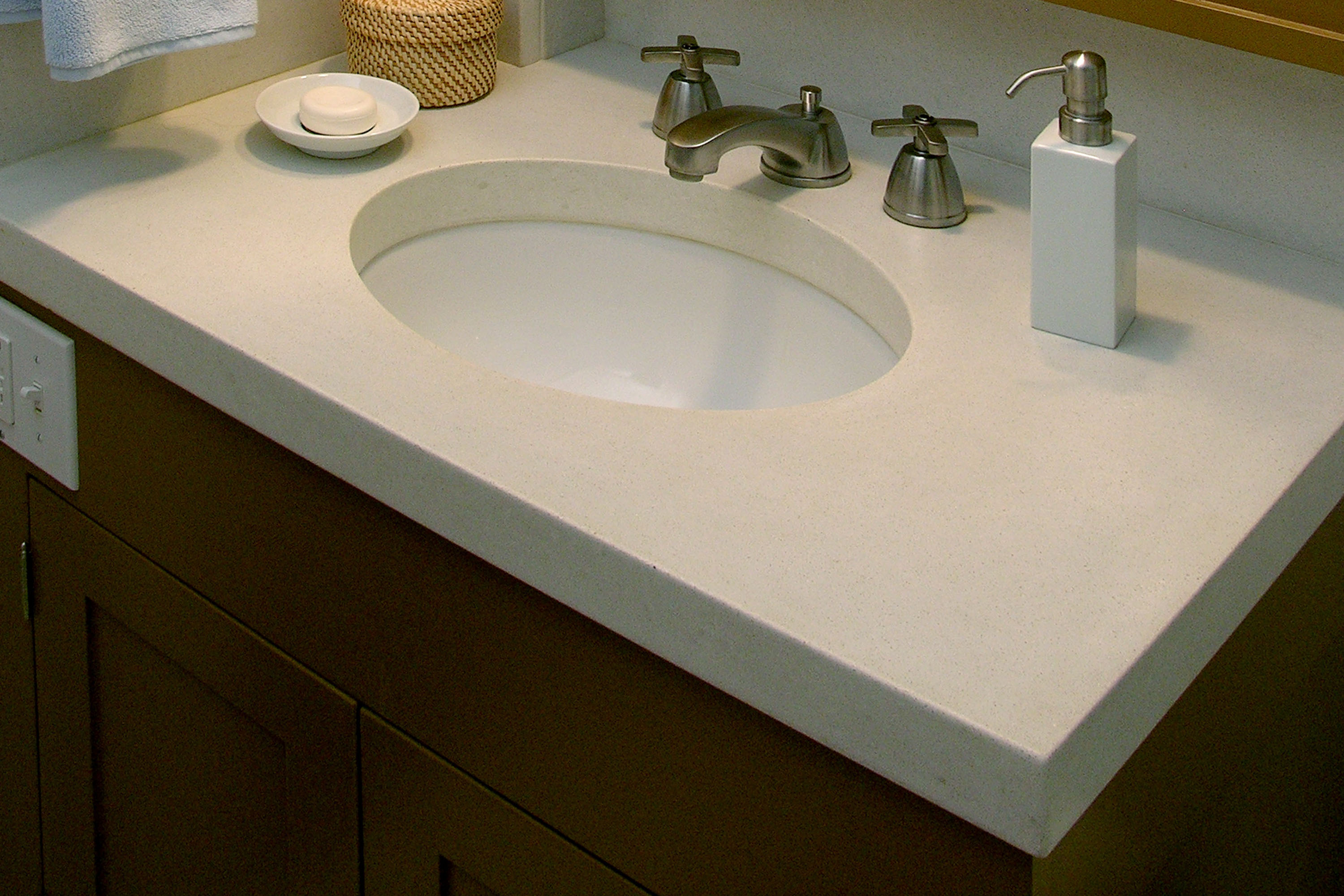 UnderMount Sink with Concrete Countertop, N604 Alabaster